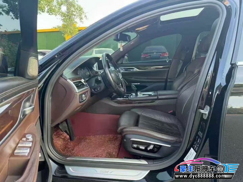 16年宝马7系轿车抵押车出售