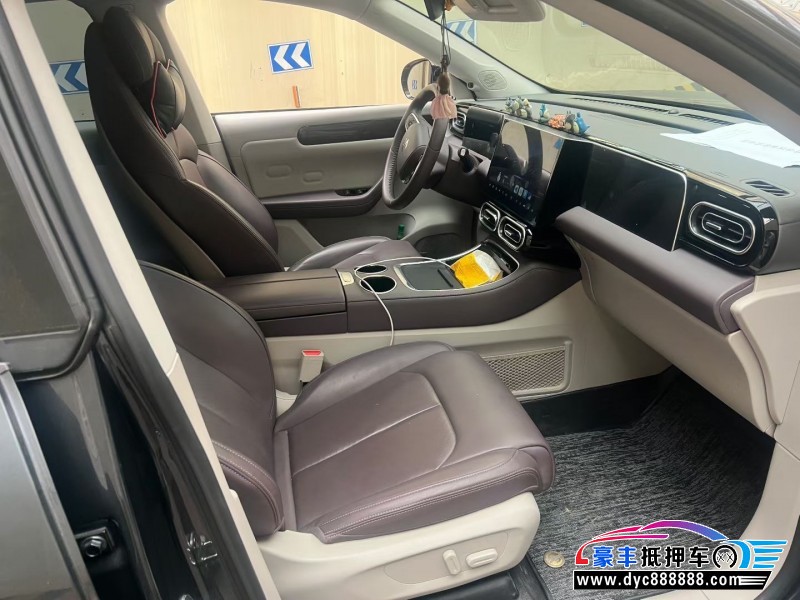 23年零跑C11轿车抵押车出售