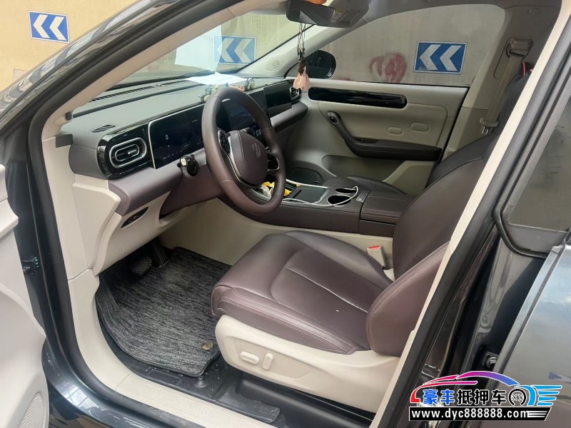 23年零跑C11轿车抵押车出售