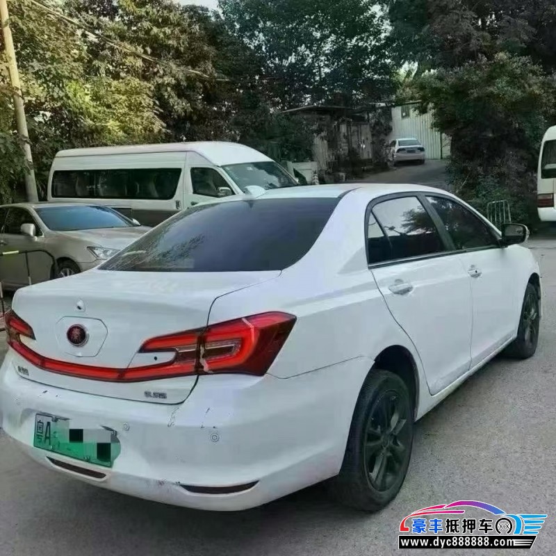 18年比亚迪秦轿车抵押车出售