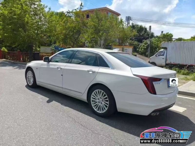 21年凯迪拉克CT6轿车抵押车出售