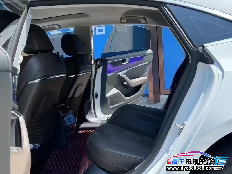 23年奥迪A7轿车抵押车出售