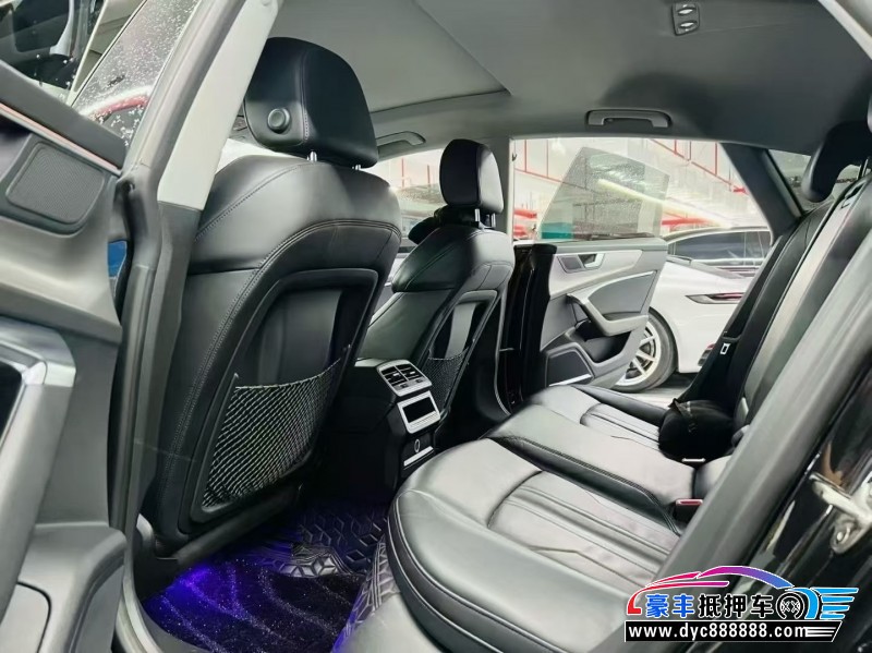 20年奥迪A7轿车抵押车出售