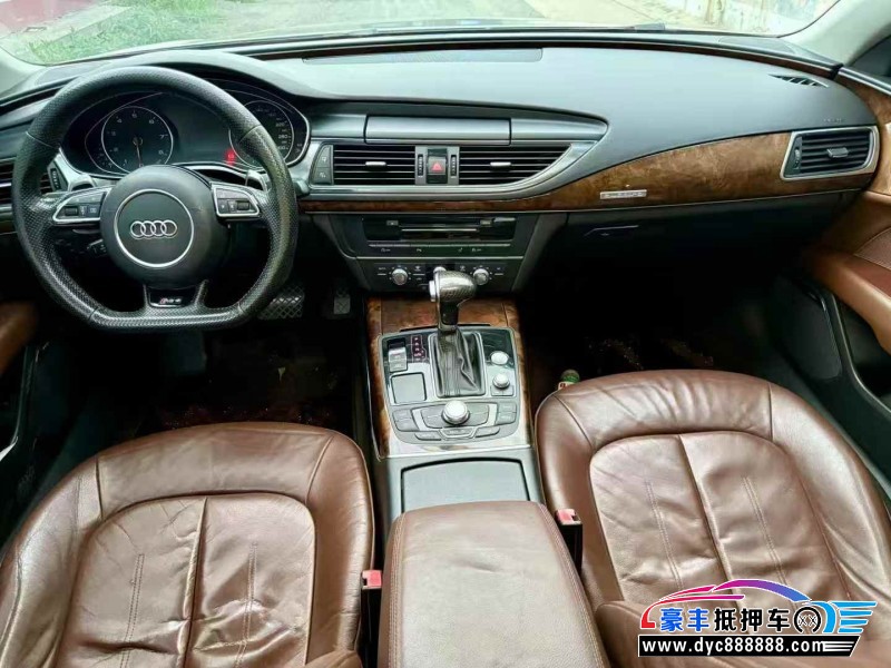 13年奥迪A7轿车抵押车出售