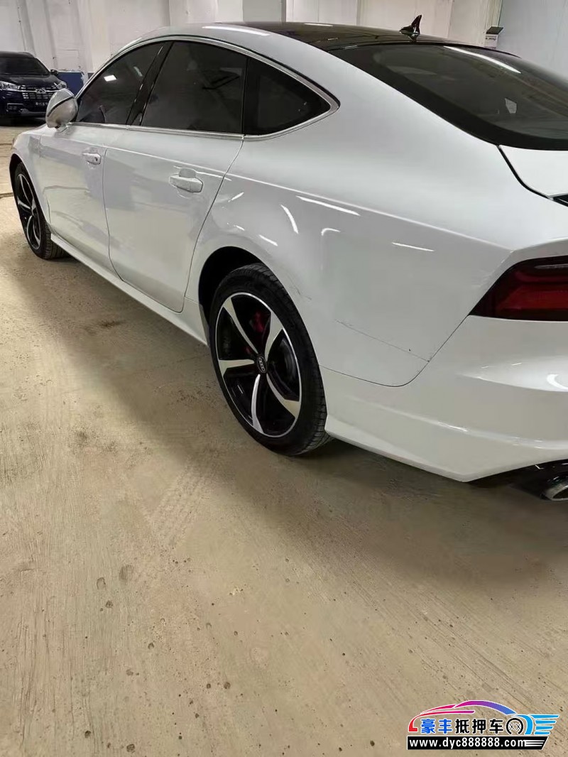 17年奥迪A7轿车抵押车出售