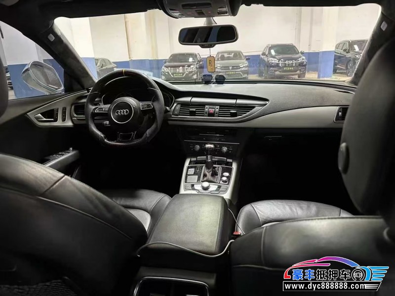 17年奥迪A7轿车抵押车出售