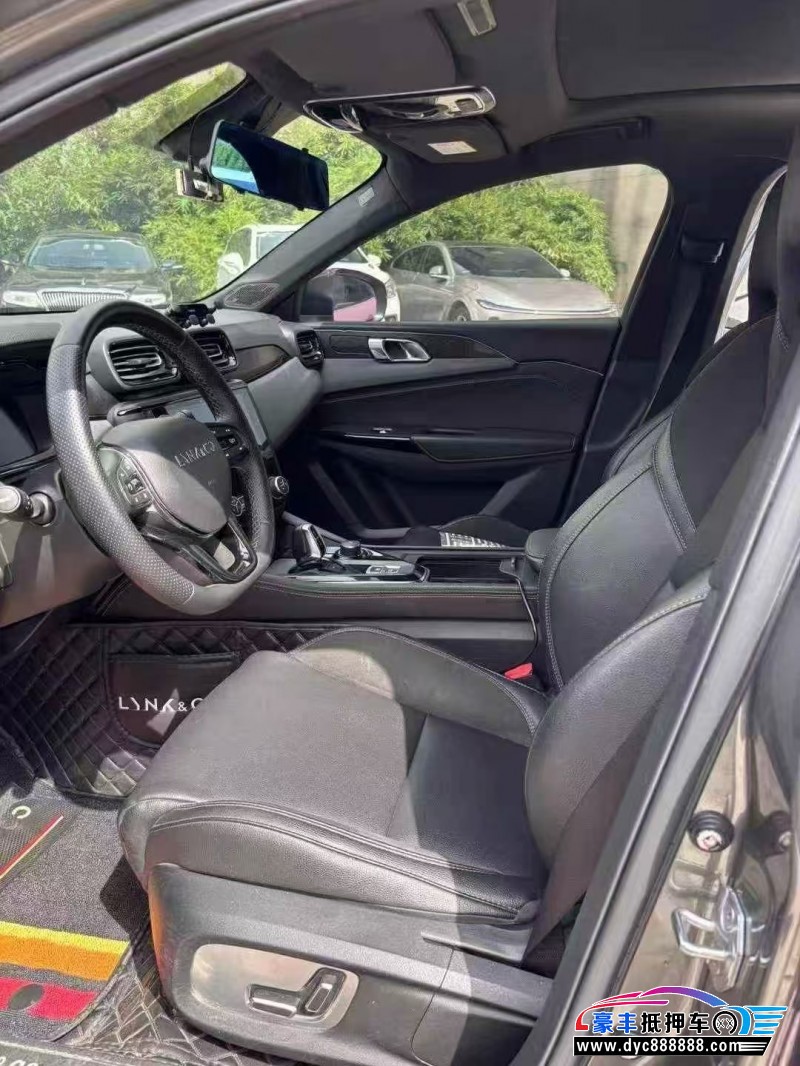 21年领克03轿车抵押车出售