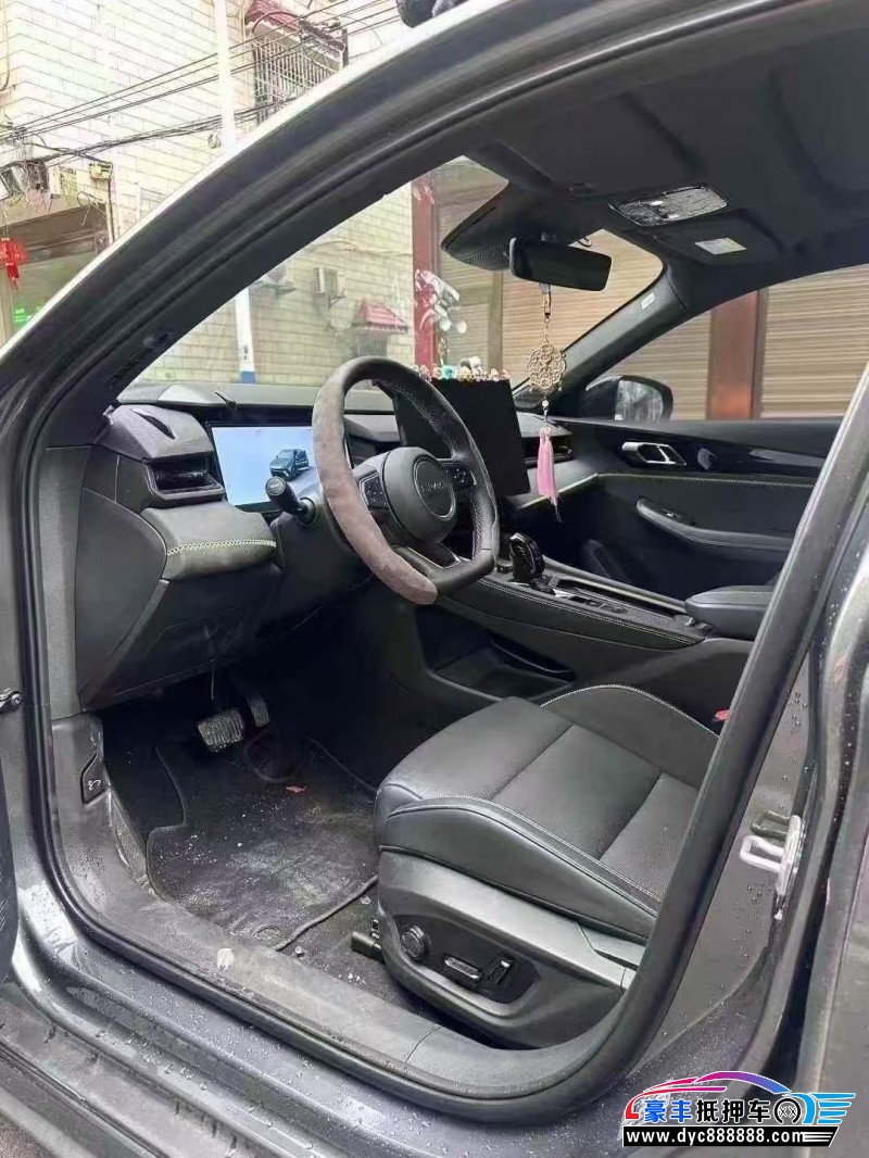 25年领克03轿车抵押车出售