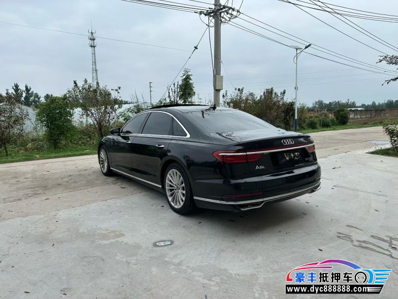 20年奥迪A8L轿车抵押车出售