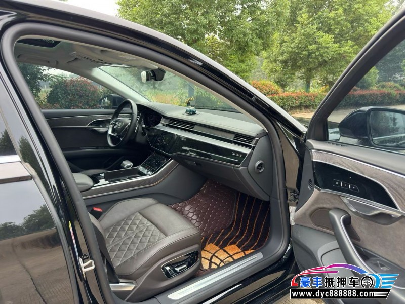 22年奥迪A8轿车抵押车出售