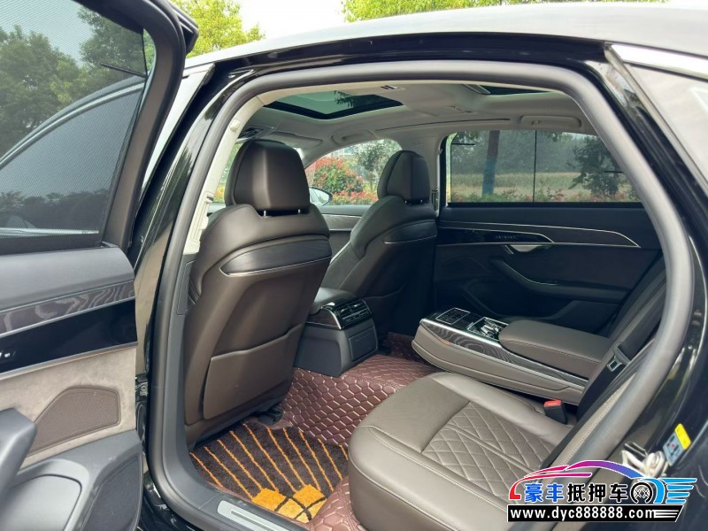 22年奥迪A8轿车抵押车出售