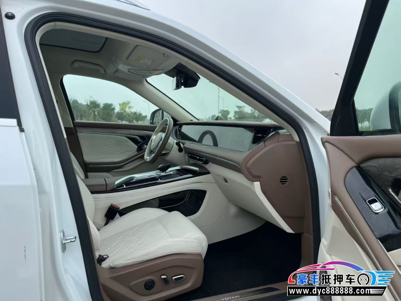 21年岚图FREE轿车抵押车出售