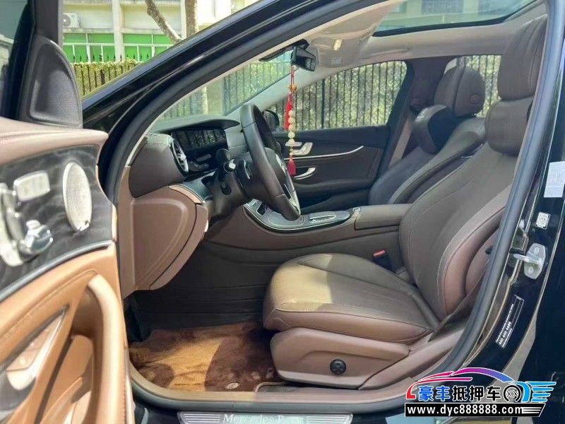 23年奔驰E轿车抵押车出售