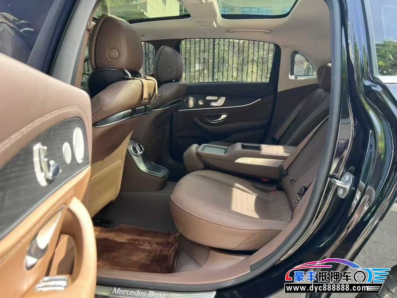 23年奔驰E轿车抵押车出售