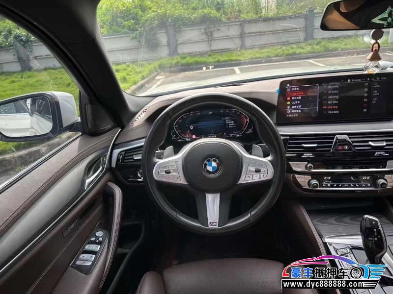 23年宝马5系轿车抵押车出售