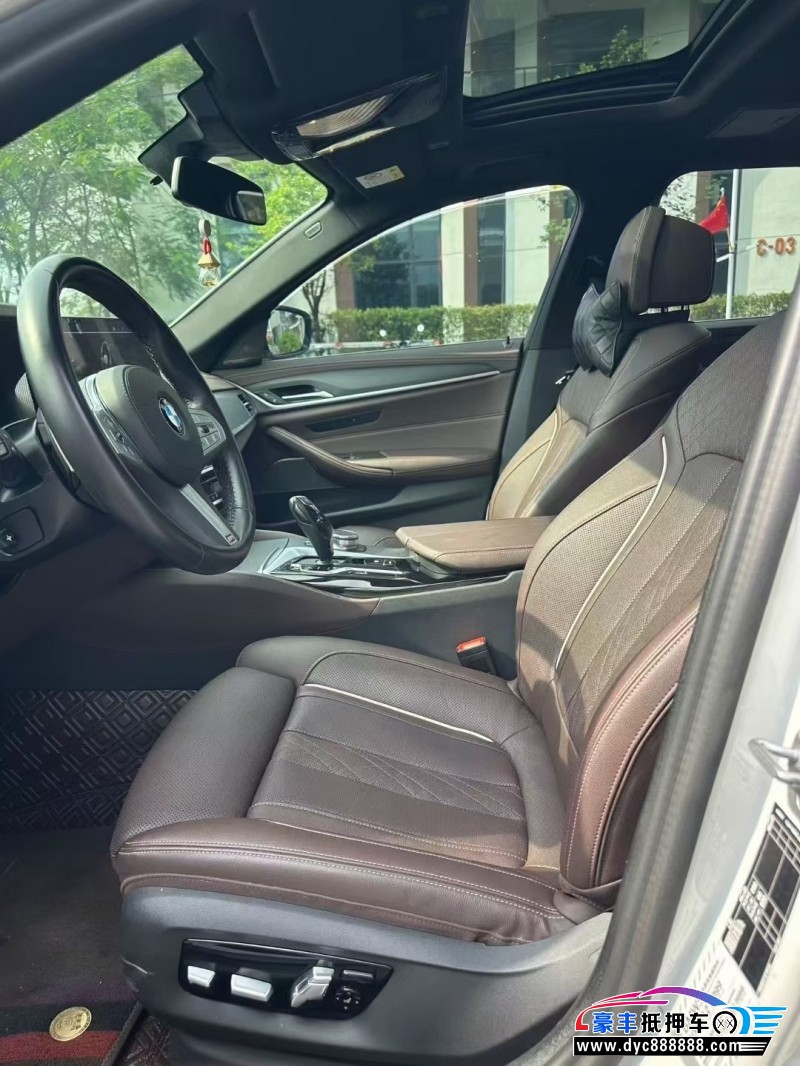 23年宝马5系轿车抵押车出售