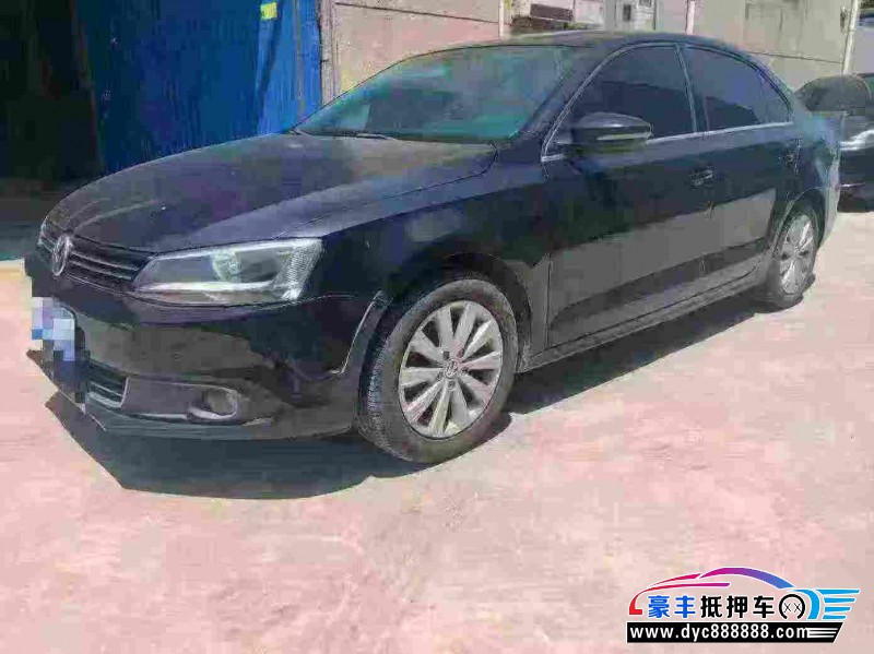 14年大众速腾轿车抵押车出售