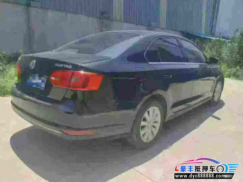 14年大众速腾轿车抵押车出售