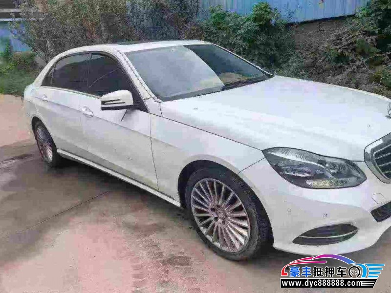 16年奔驰E轿车抵押车出售