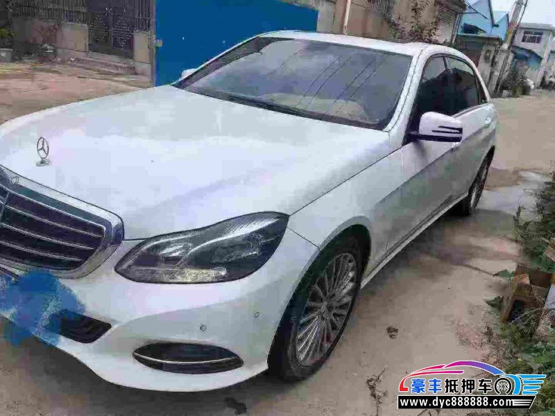 16年奔驰E轿车抵押车出售