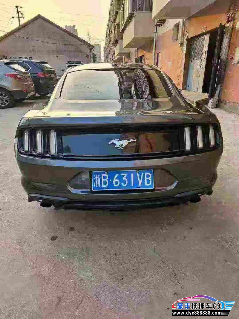 18年福特野马轿车抵押车出售