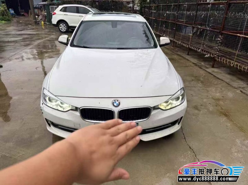 15年宝马3系轿车抵押车出售
