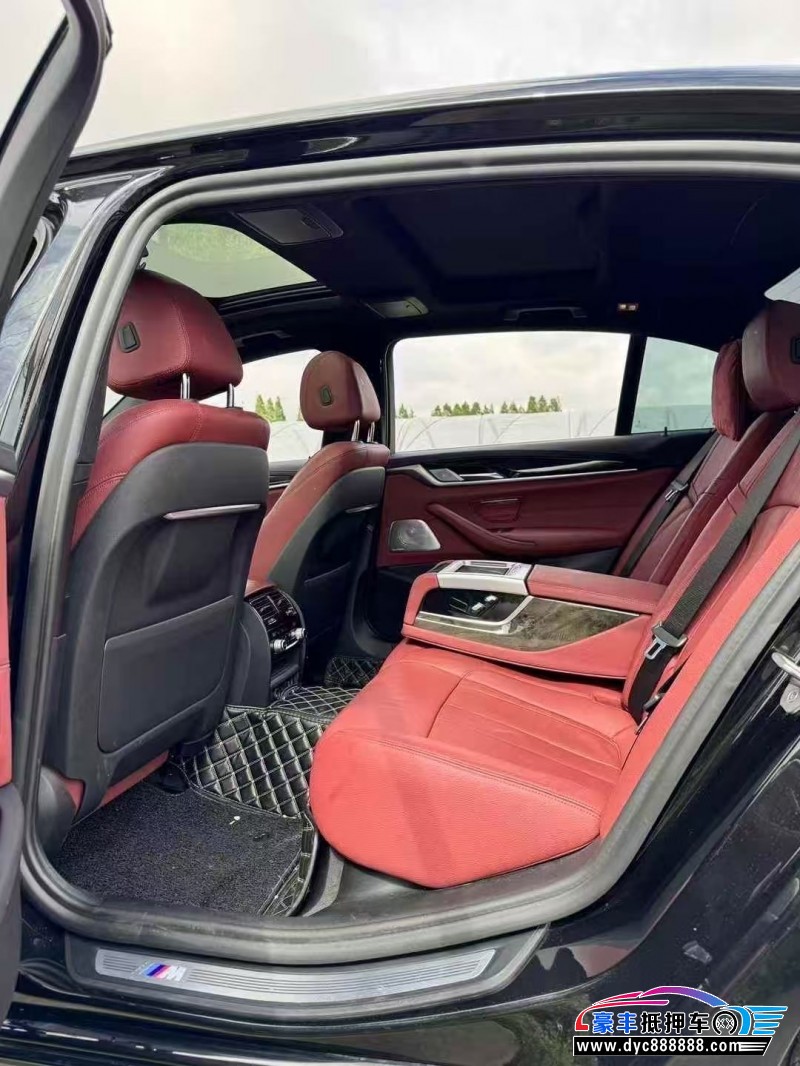 20年宝马5系轿车抵押车出售