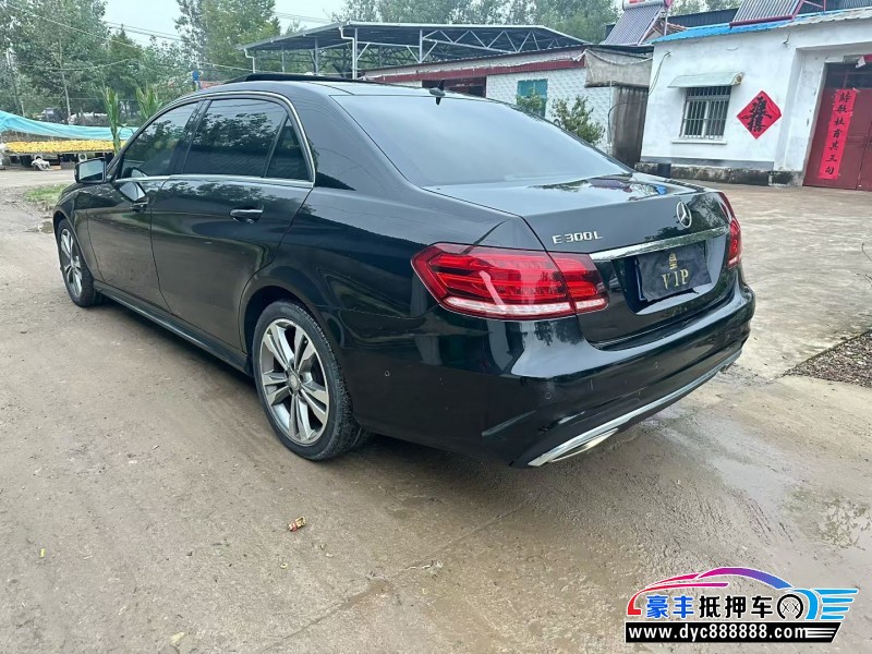 16年奔驰E轿车抵押车出售