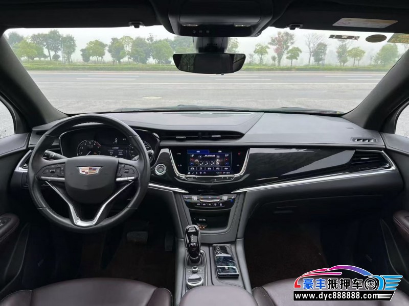 22年凯迪拉克xt6轿车抵押车出售