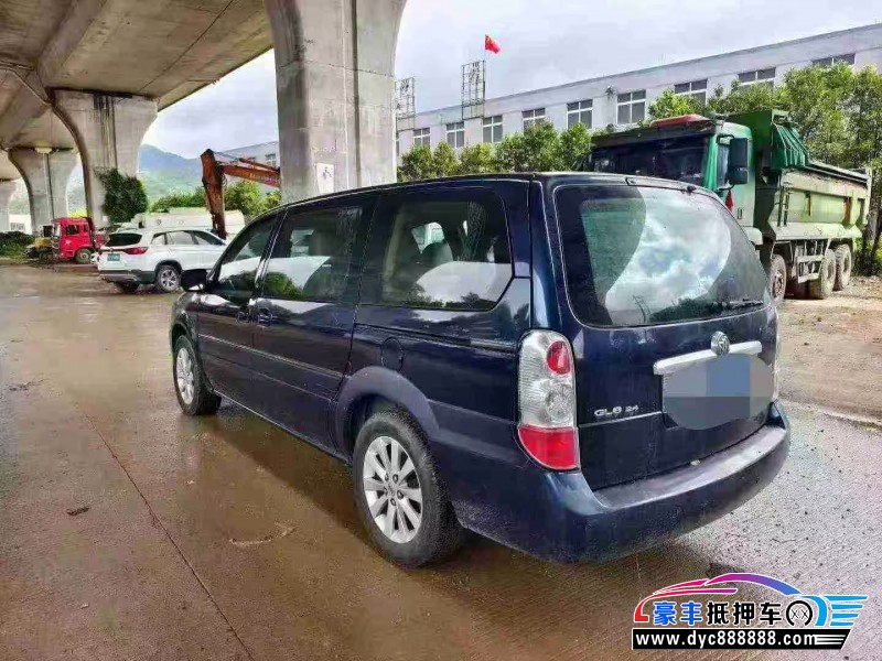 15年别克GL8轿车抵押车出售