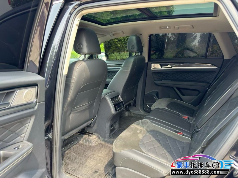 20年大众途昂轿车抵押车出售