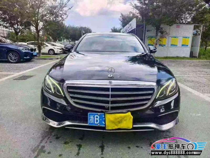18年奔驰E轿车抵押车出售
