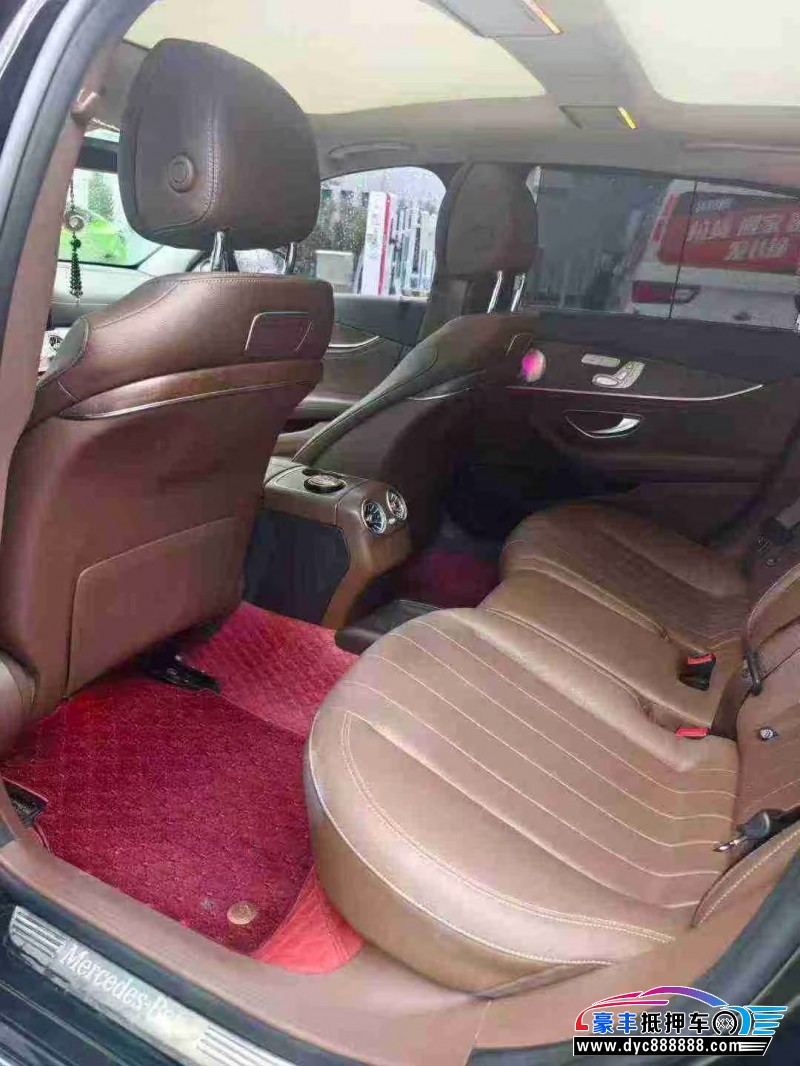 18年奔驰E轿车抵押车出售