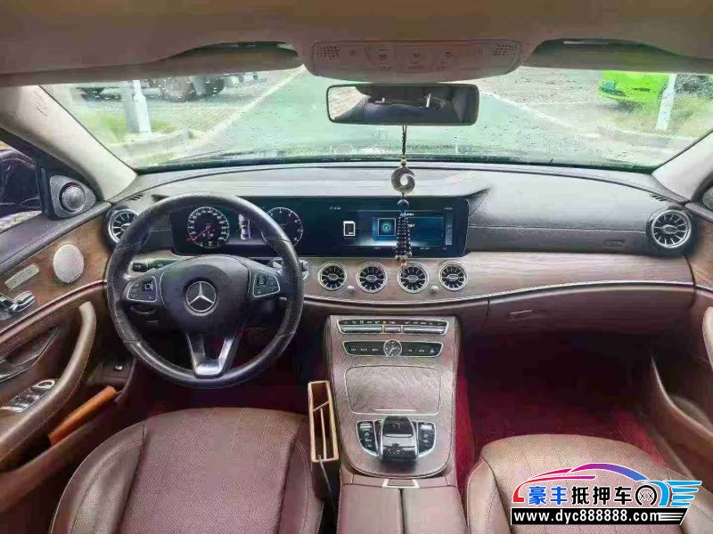 18年奔驰E轿车抵押车出售