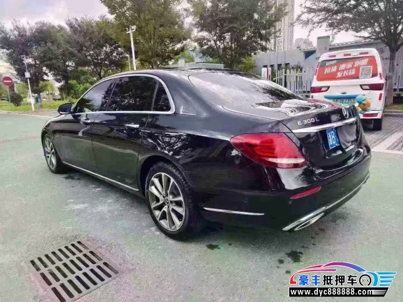 18年奔驰E轿车抵押车出售