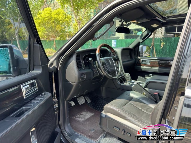 16年林肯领航员轿车抵押车出售