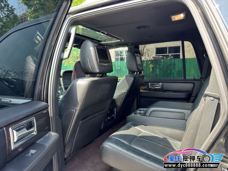 16年林肯领航员轿车抵押车出售