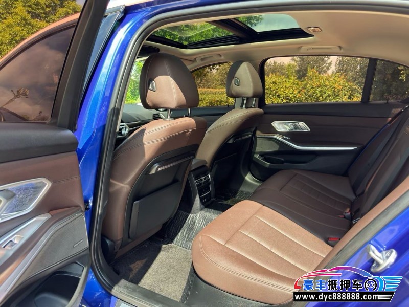 20年宝马3系轿车抵押车出售