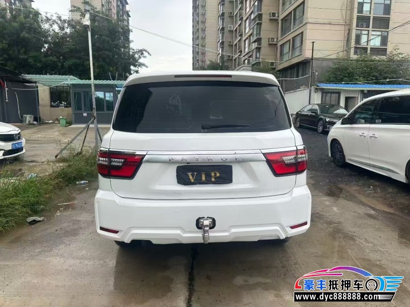 17年日产途乐轿车抵押车出售