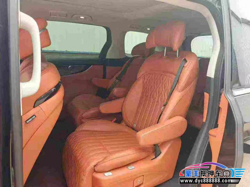 25年东风风行星海V9轿车抵押车出售