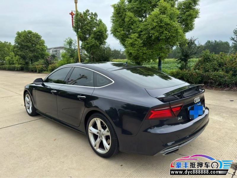 17年奥迪A7轿车抵押车出售