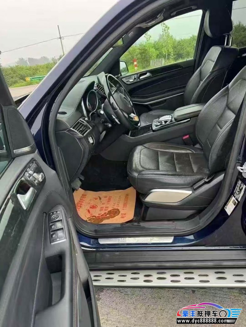 17年奔驰GLS轿车抵押车出售