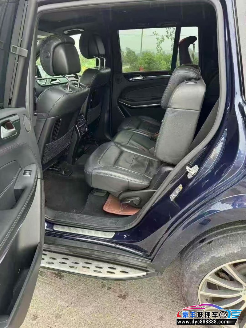 17年奔驰GLS轿车抵押车出售