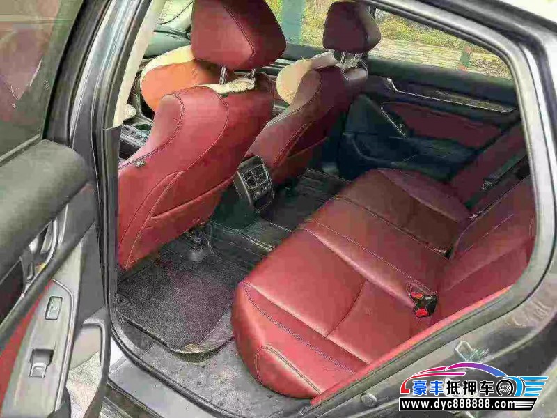 23年本田雅阁轿车抵押车出售