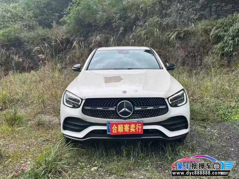 20年奔驰GLC轿车抵押车出售