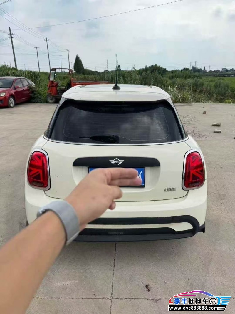 22年宝马MINI轿车抵押车出售