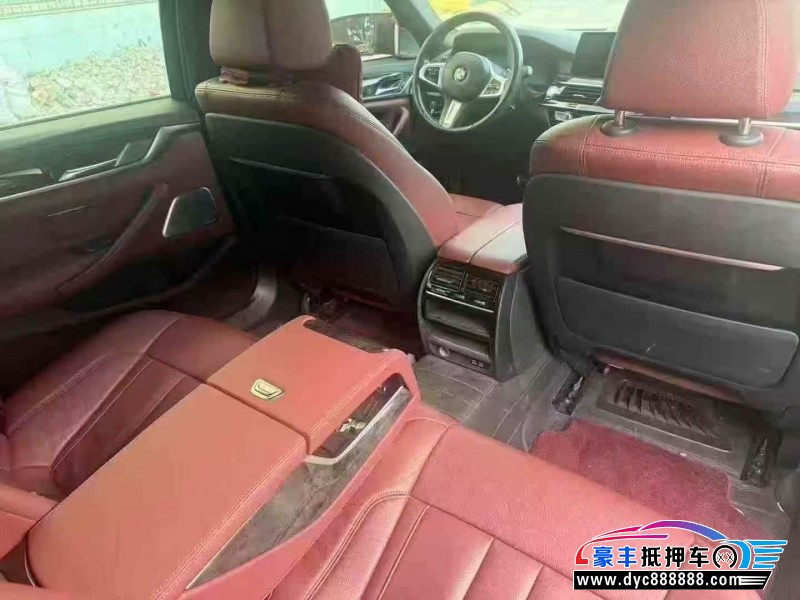 20年宝马5系轿车抵押车出售