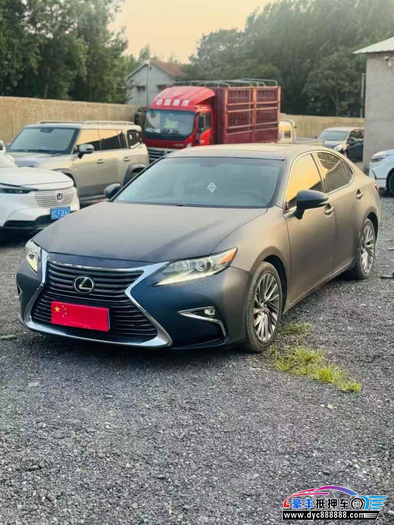 16年雷克萨斯ES轿车抵押车出售