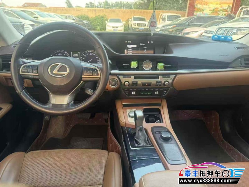 16年雷克萨斯ES轿车抵押车出售