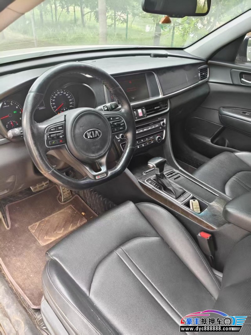 16年起亚K5轿车抵押车出售